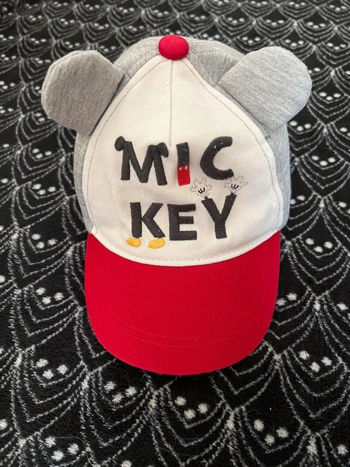 Casquette Mickey bébé garçon taille 47cm ! - photo numéro 1