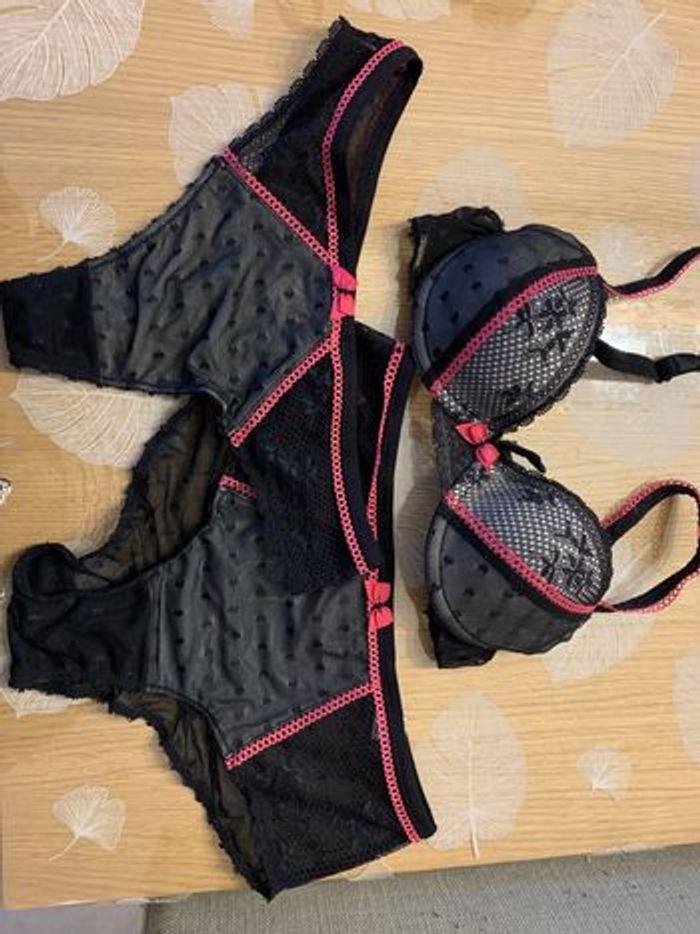 Ensemble lingerie Variance 85 A et 36 - photo numéro 1