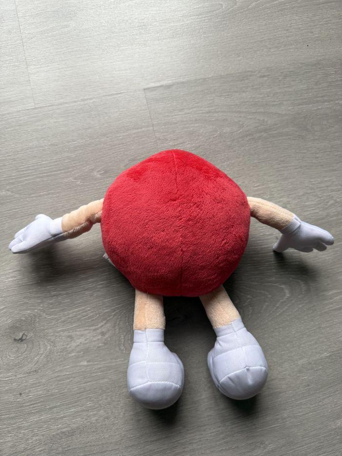 Petite peluche M&M’s rouge - photo numéro 2