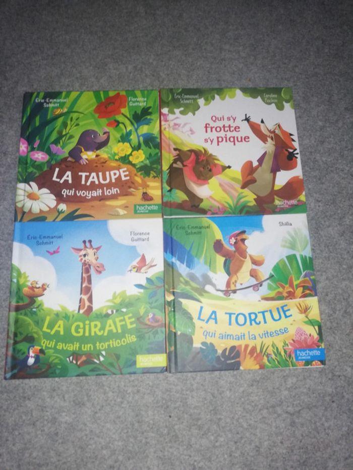 Lot de 4 livres neuf