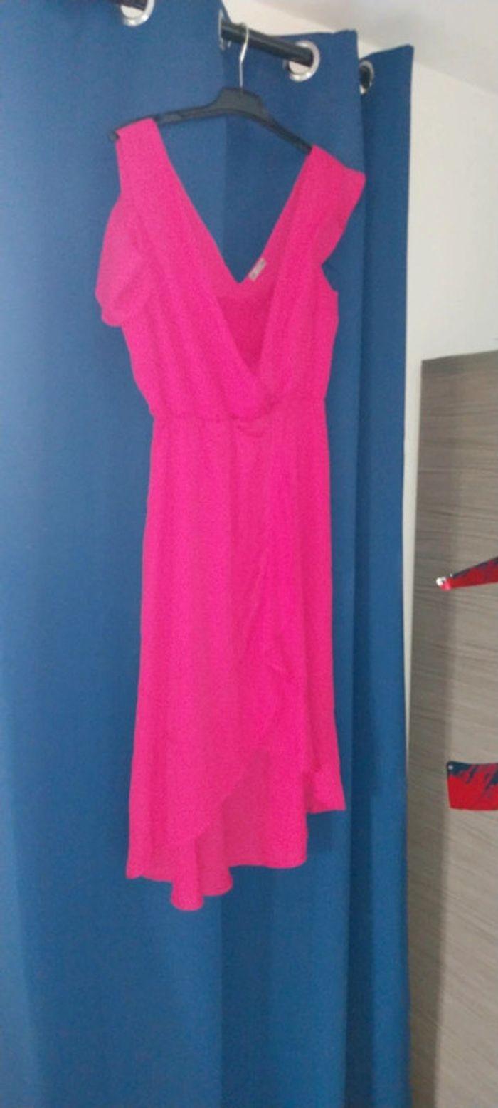 Robe rose fushia Formul taille 44 neuve jamais portée - photo numéro 2