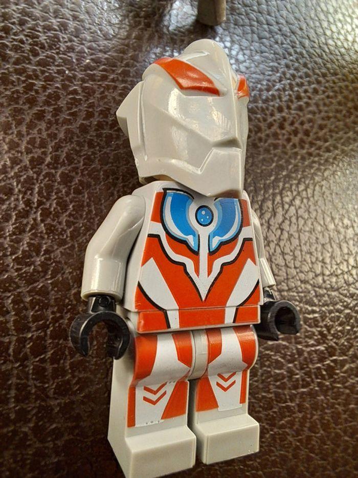 Figurine Lego compatible Ultraman - photo numéro 3