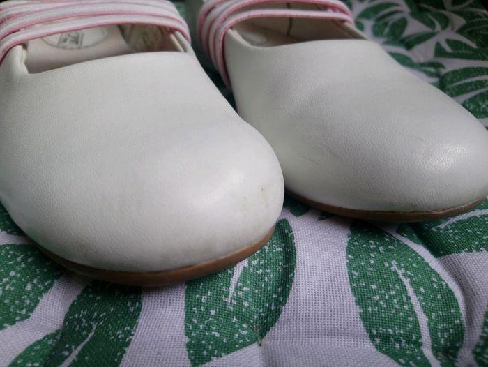 Ballerines blanches cuir P32 - photo numéro 3