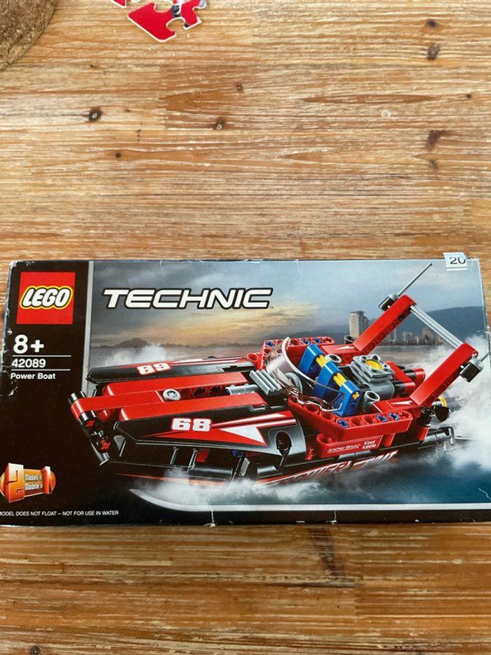 Lego technic 42089 - photo numéro 1