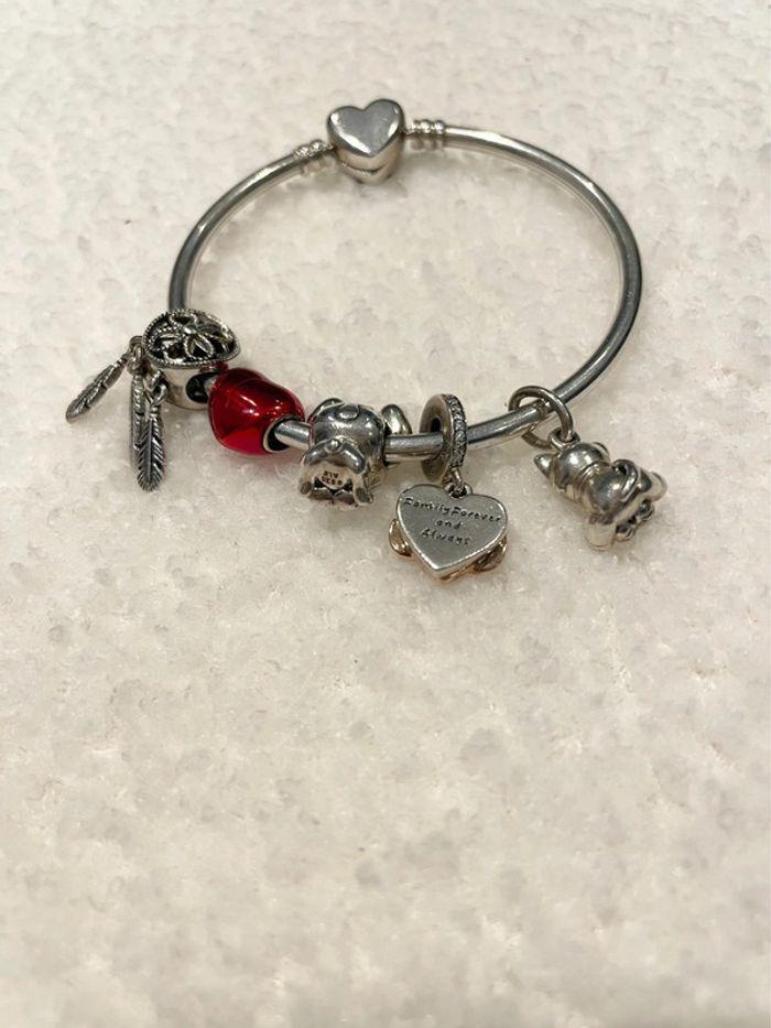 Bracelet pandora avec 5 charms stitch.. - photo numéro 3