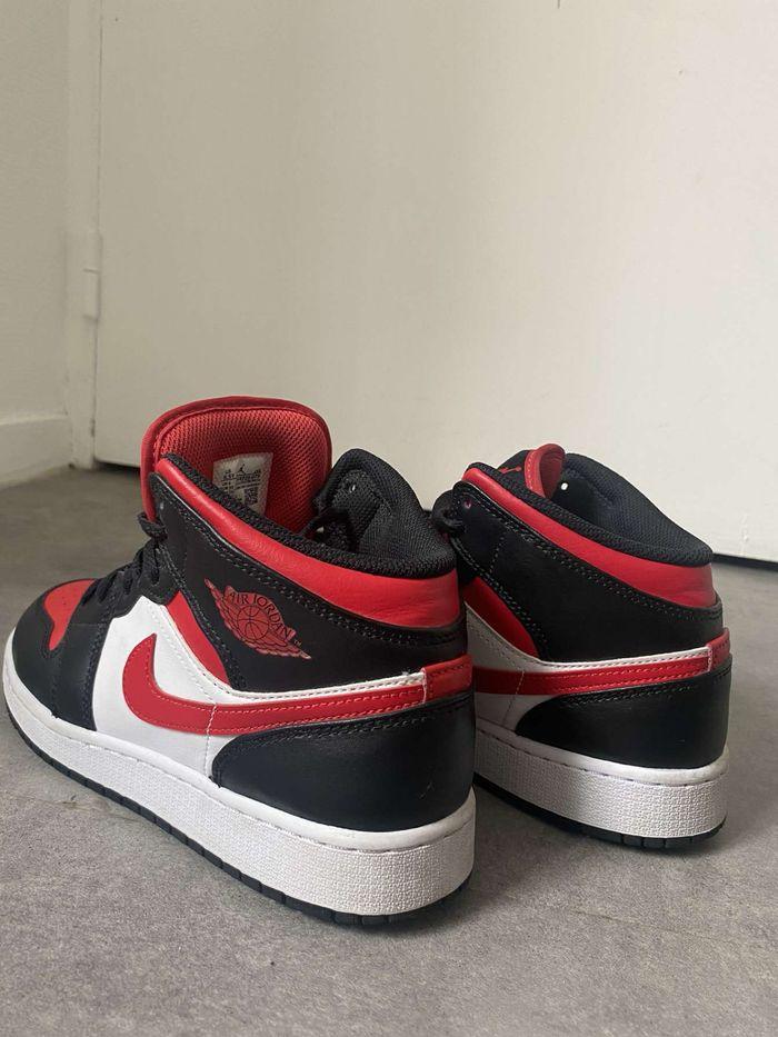 Jordan 1 mid black gym red - photo numéro 2