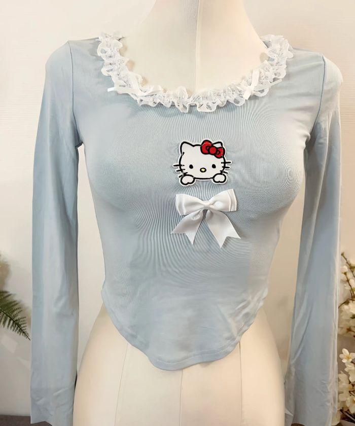 Pull style Sanrio Hello Kitty - photo numéro 2