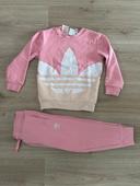 Survêtement Adidas taille 3/4 ans