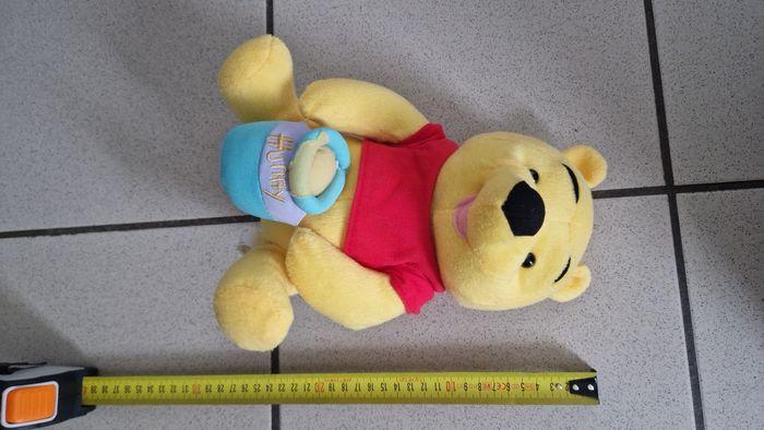 Peluche Winnie L'ourson 7 - photo numéro 4