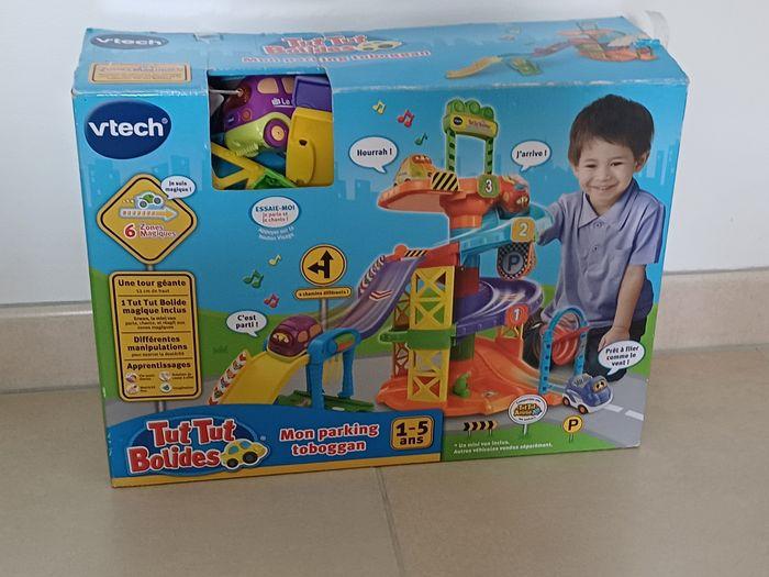 Tut tut bolide mon parking toboggan avec erwan le mini van vtech - photo numéro 1