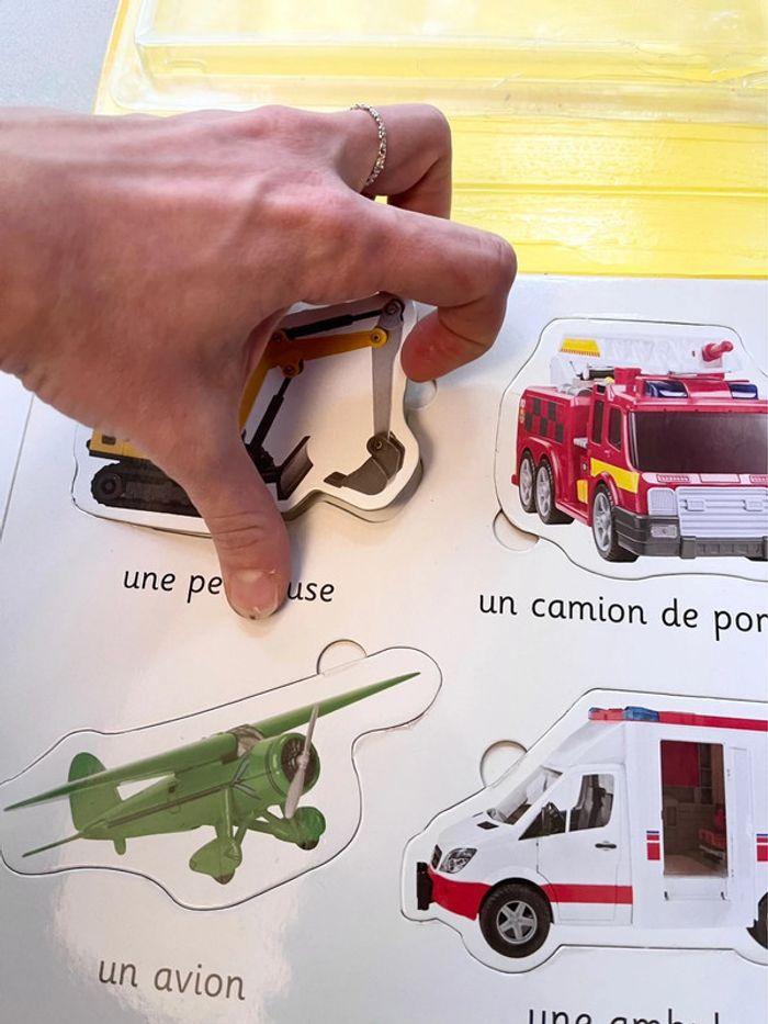 Livre puzzle je découvre les véhicules parfait état - photo numéro 2