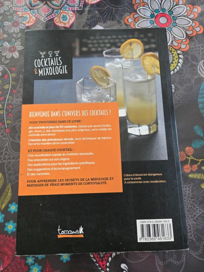 Livre " Cocktails & Mixologie - photo numéro 2