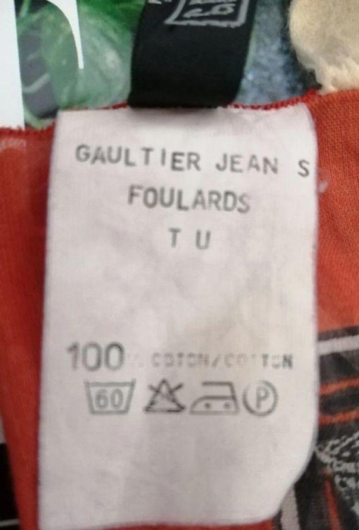 Foulard Jean Paul Gaultier. Mixte - photo numéro 3