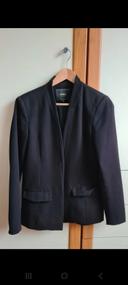 Veste blazer noire pour femme taille L ou taille M pour un effet overside