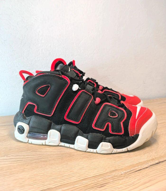 Baskets Nike uptempo gs red toe pointure 39 très peu portées avec boîte d'origine - photo numéro 2