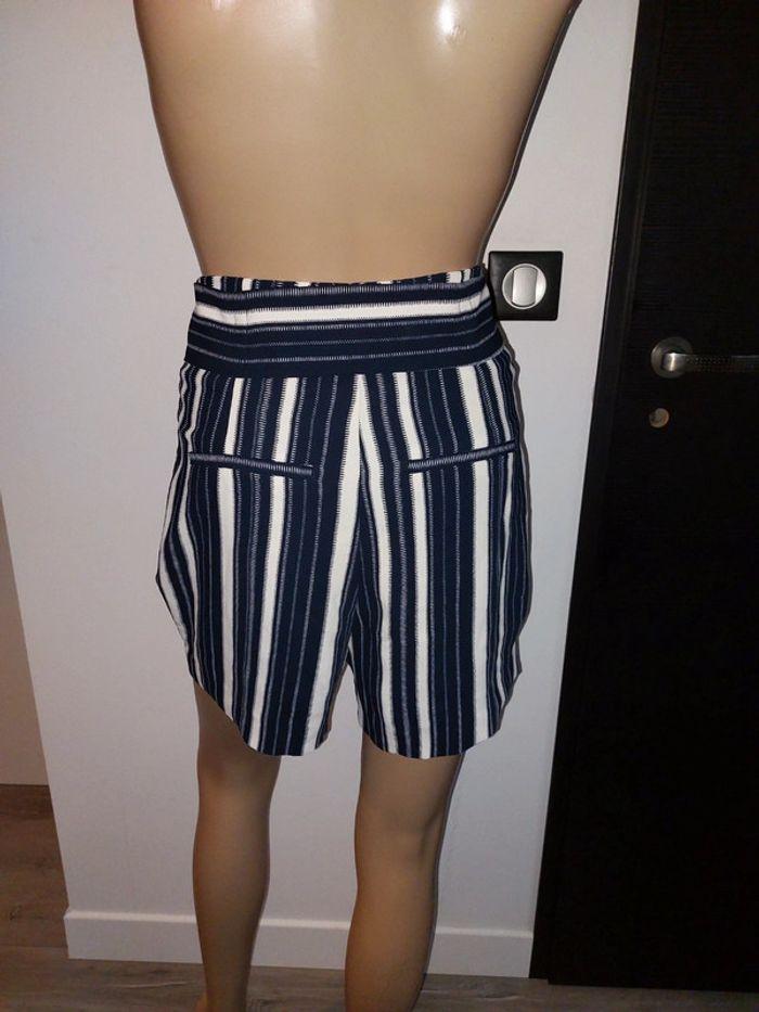 Short taille 36 peu porté - photo numéro 3