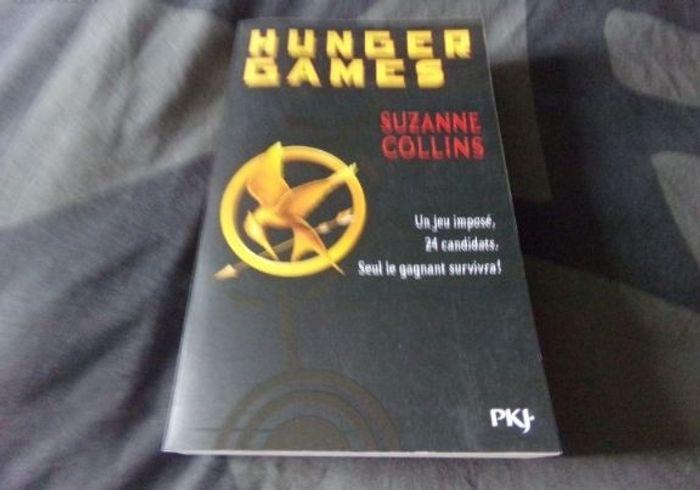 Livre hunger games - photo numéro 1