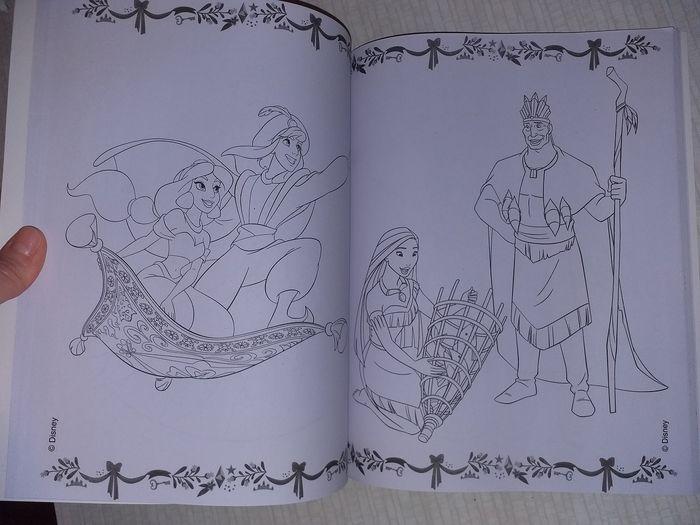 Album/ livre Megacolor coloriages Disney neuf - photo numéro 9