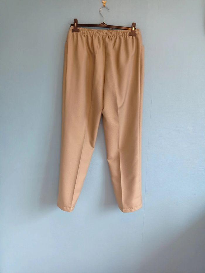 Pantalon Taille 42 Beige excellent état - photo numéro 6