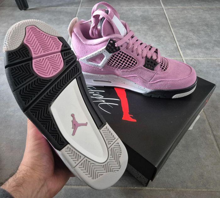 Jordan 4 Retro Orchid - photo numéro 1