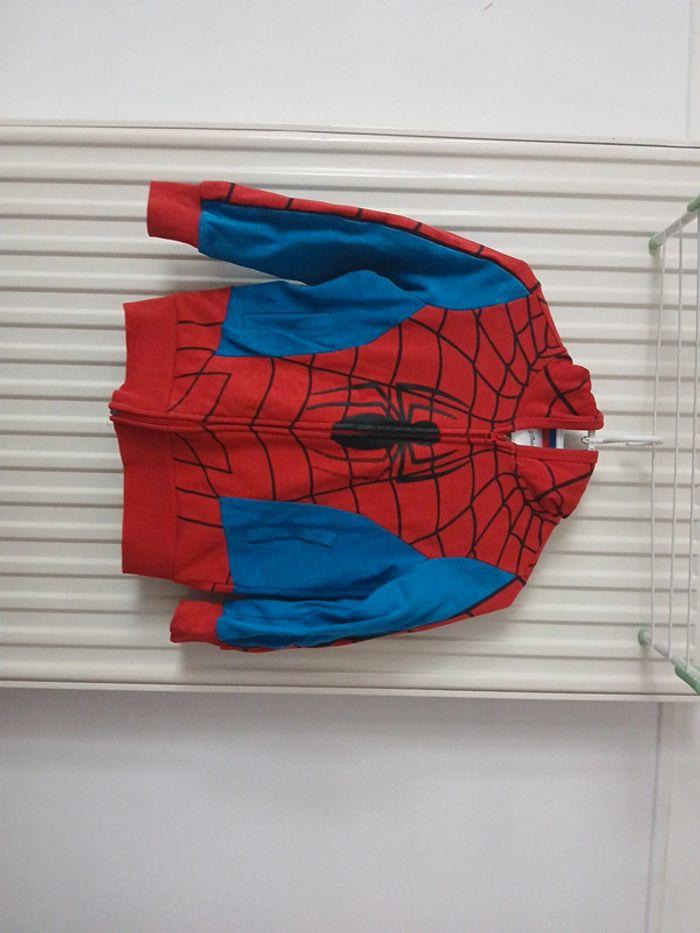 Lot gilets marvel spiderman 8an jumeaux - photo numéro 5