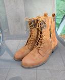 Belles bottines hautes 40