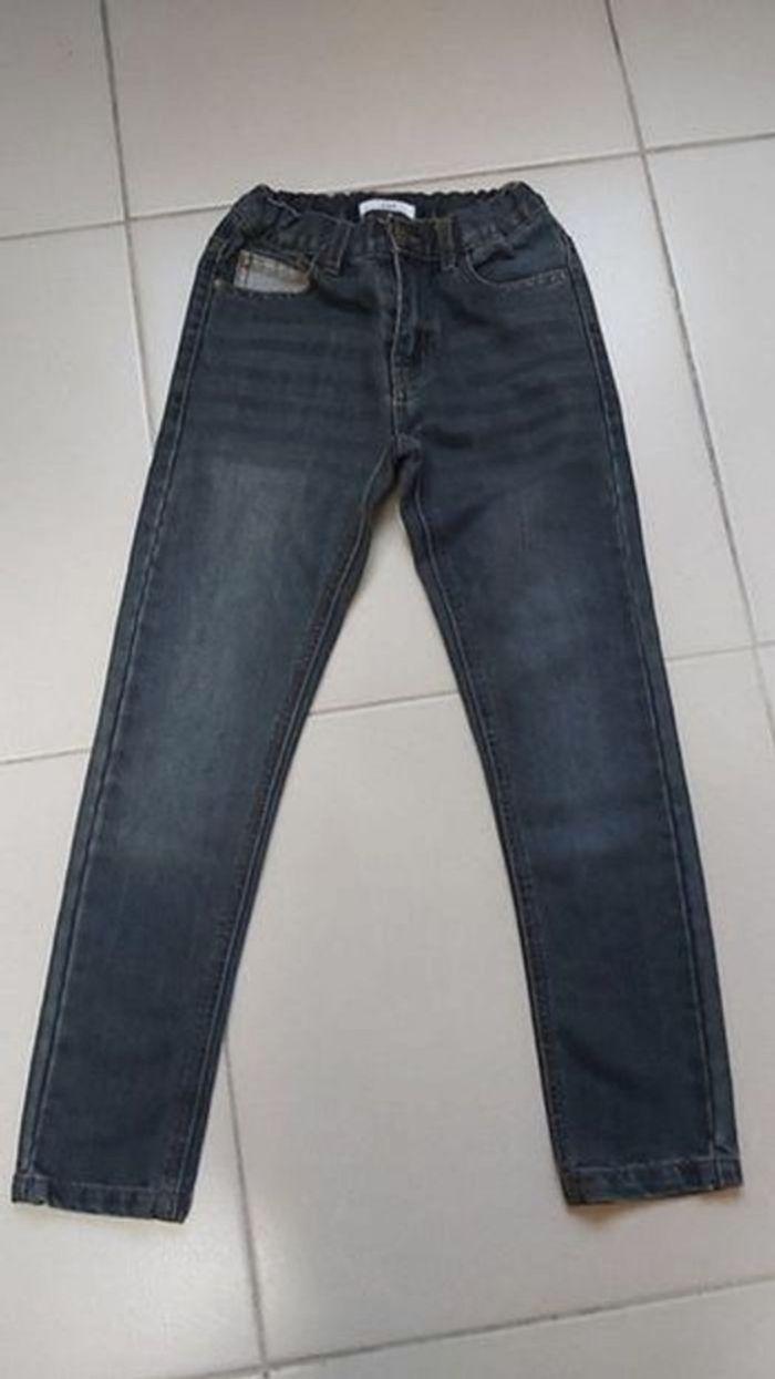 Jeans 9 ans - photo numéro 2