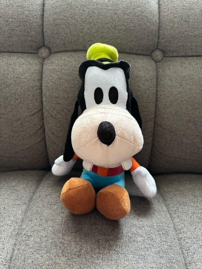 Peluche Disney Dingo - photo numéro 1