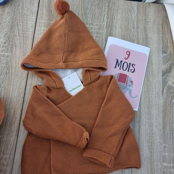 NEUF (non porté)🤩😍 SUPERBE GILET/CARDIGAN avec capuche doublée sherpa 9 MOIS arçon ou mixte 

🤩😍👌 - photo numéro 1