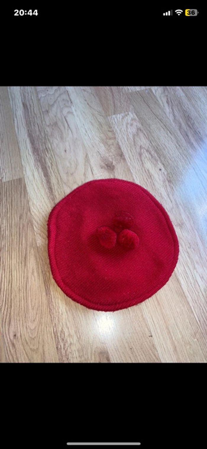 Béret rouge bébé taille 47cm comme Emily in Paris - photo numéro 1