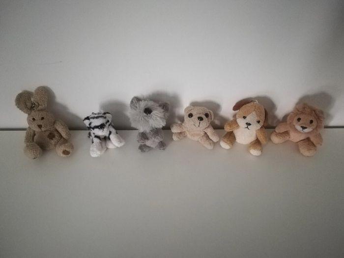 Lot de 6 petites peluches porte clés - photo numéro 1