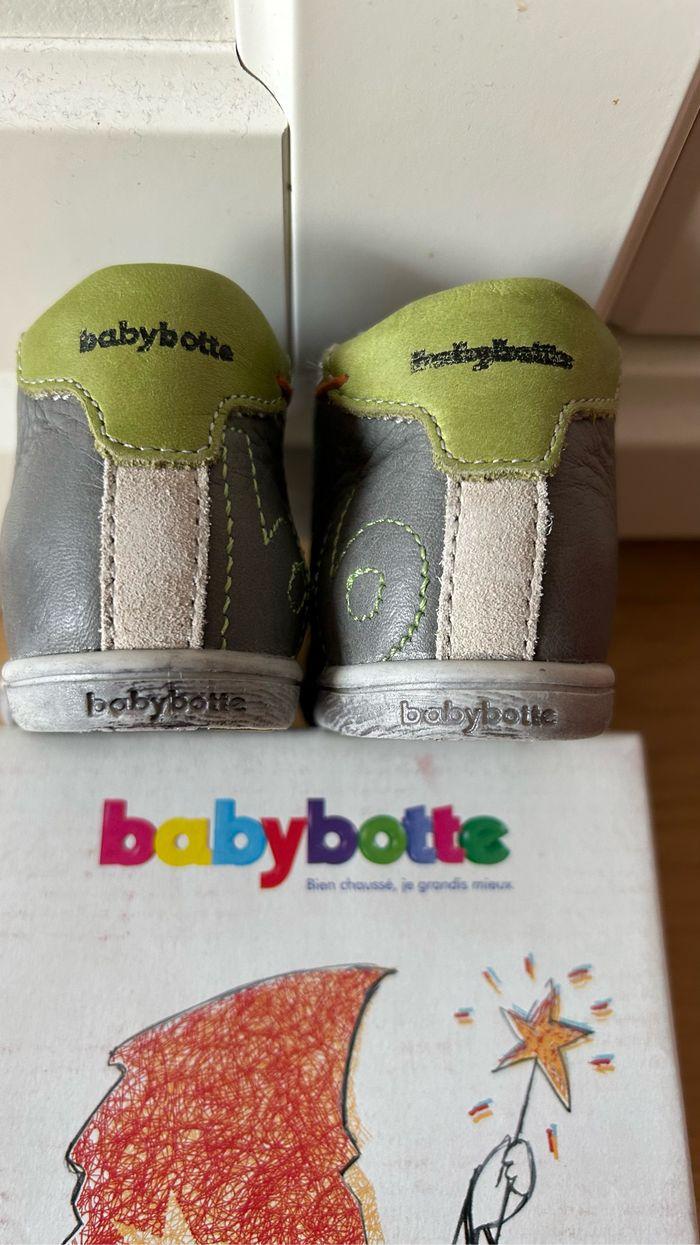 Chaussures premiers pas Babybotte neuves pointure 18 - photo numéro 4