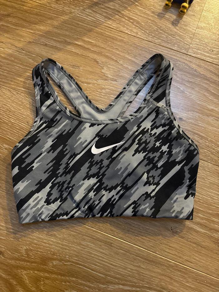 Brassière de Sport Nike Taille M - Très Bon État