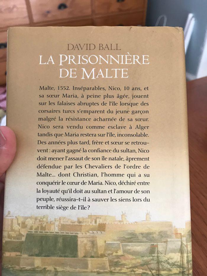 La prisonnière de Malte - David BALL - photo numéro 3