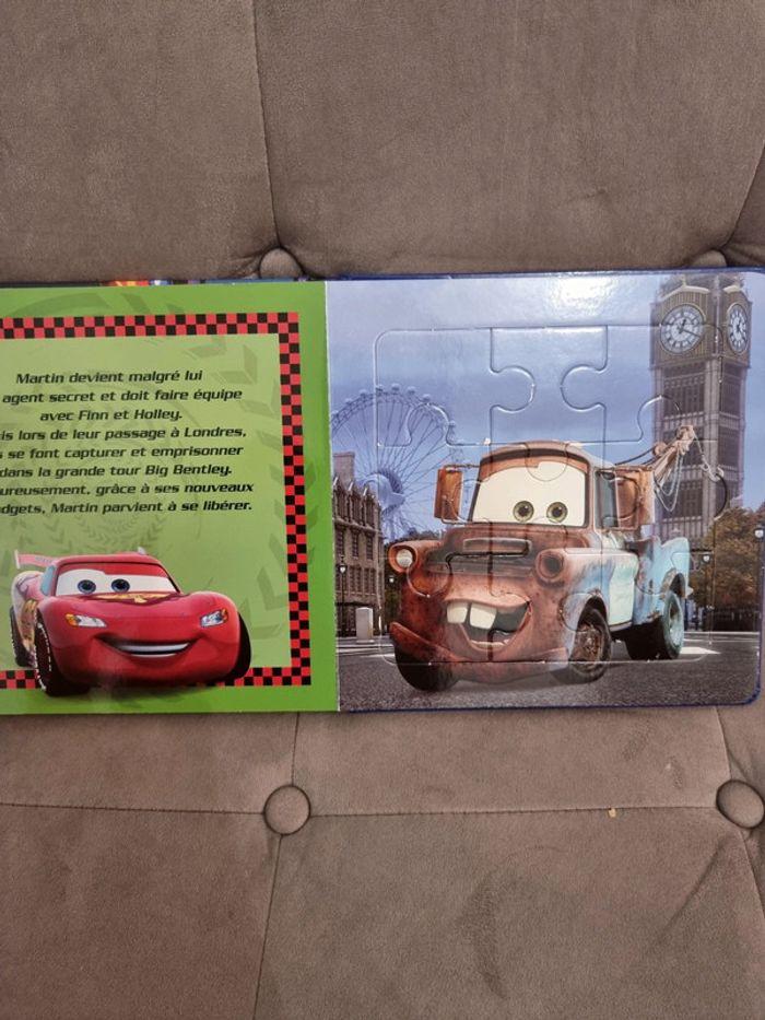 Livre avec  puzzles voitures  Cars 2 Disney - photo numéro 5