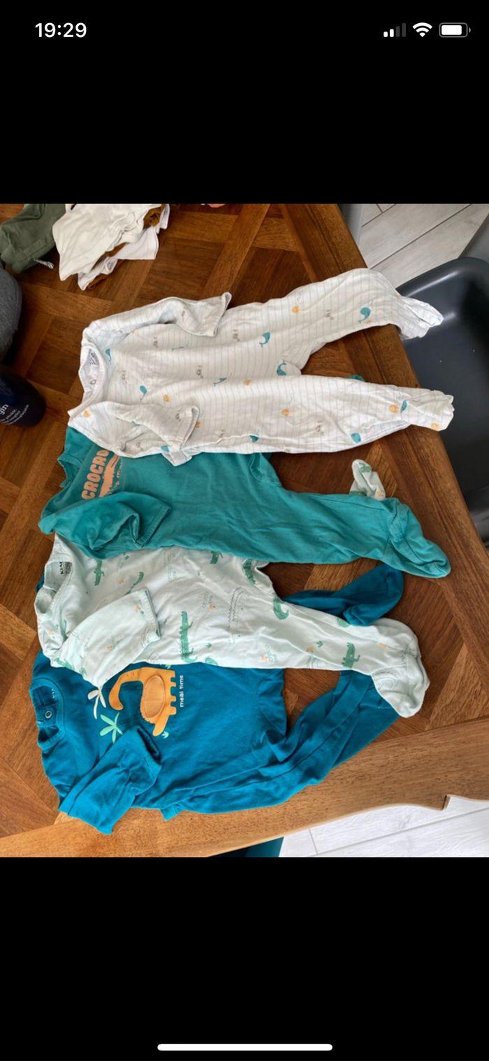 Lot de 4 pyjamas - photo numéro 1