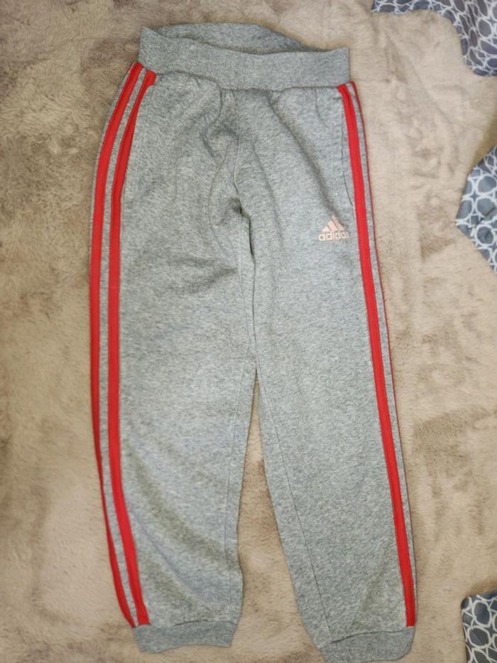 Pantalon adidas fille taille 7/8ans - photo numéro 1