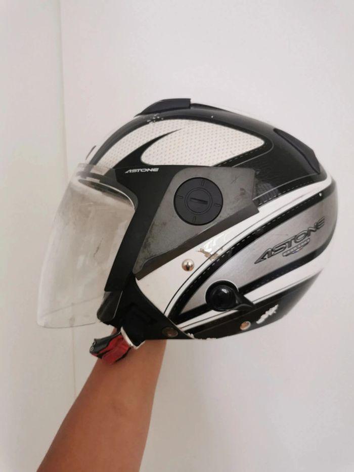 Casque moto astone - photo numéro 1