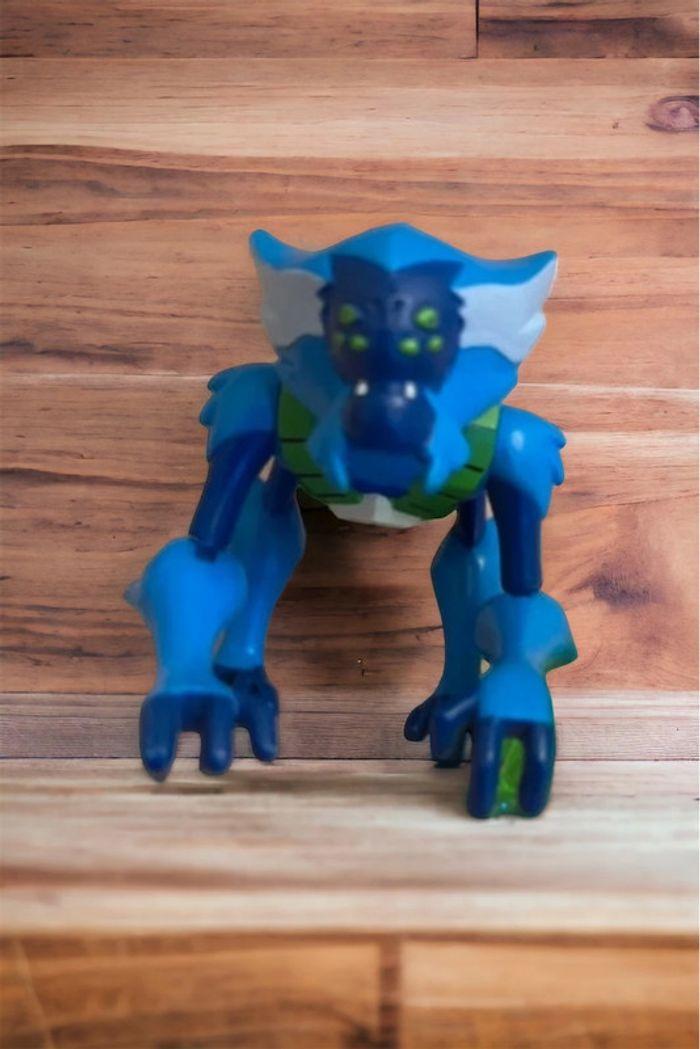 Bandai - Ben 10 - Rare figurine Ben 10 omniverse spider monkey  10cm - photo numéro 1