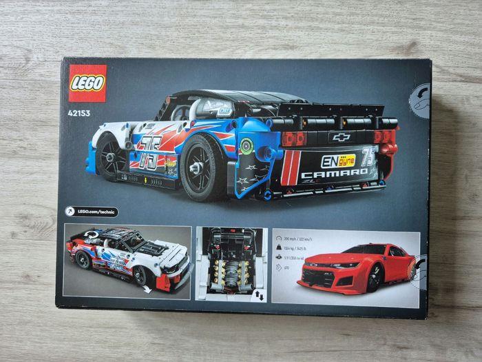 LEGO 42153 - Chevrolet Camaro ZL1 NASCAR® Next Gen - photo numéro 2