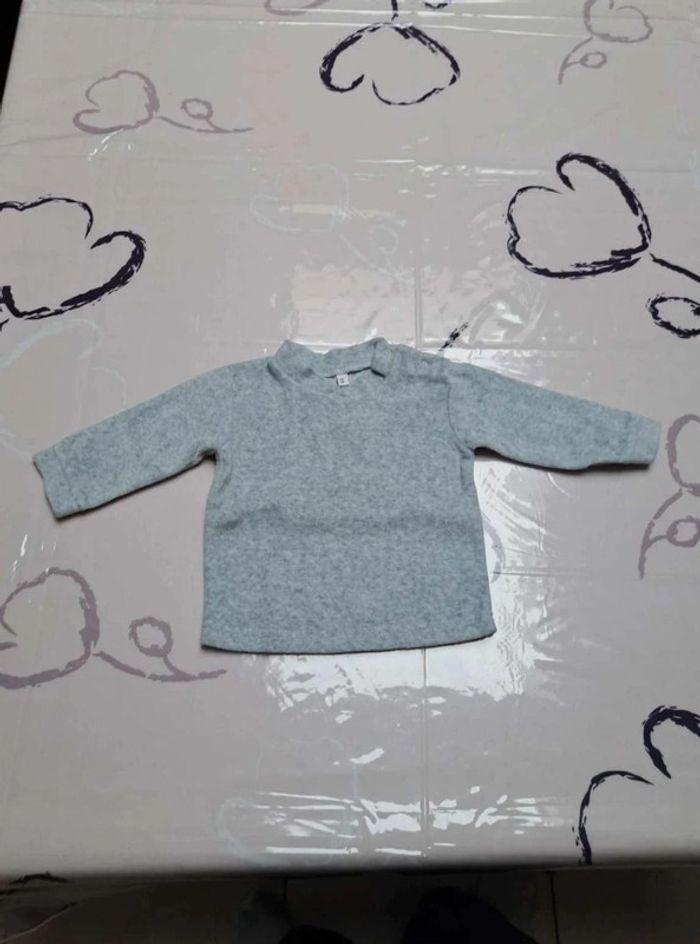 pull  gris taille  3 mois - photo numéro 1