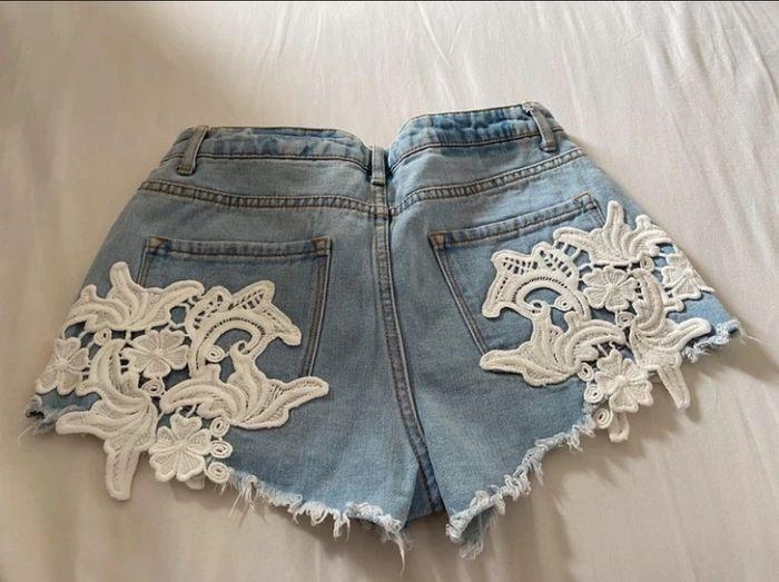 Short en jean taille 36 - photo numéro 2