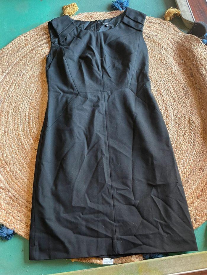 Robe noire « caroll » taille 42 - photo numéro 1