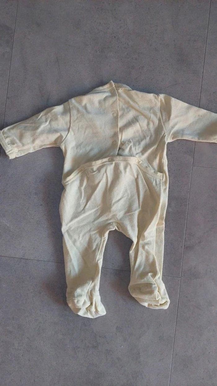 Lot 2 pyjamas 1 mois kiabi et verbaudet - photo numéro 8