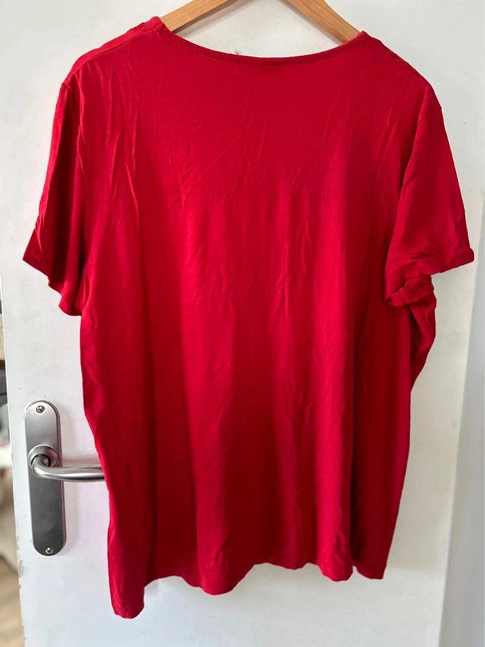 Tee shirt rouge - photo numéro 3