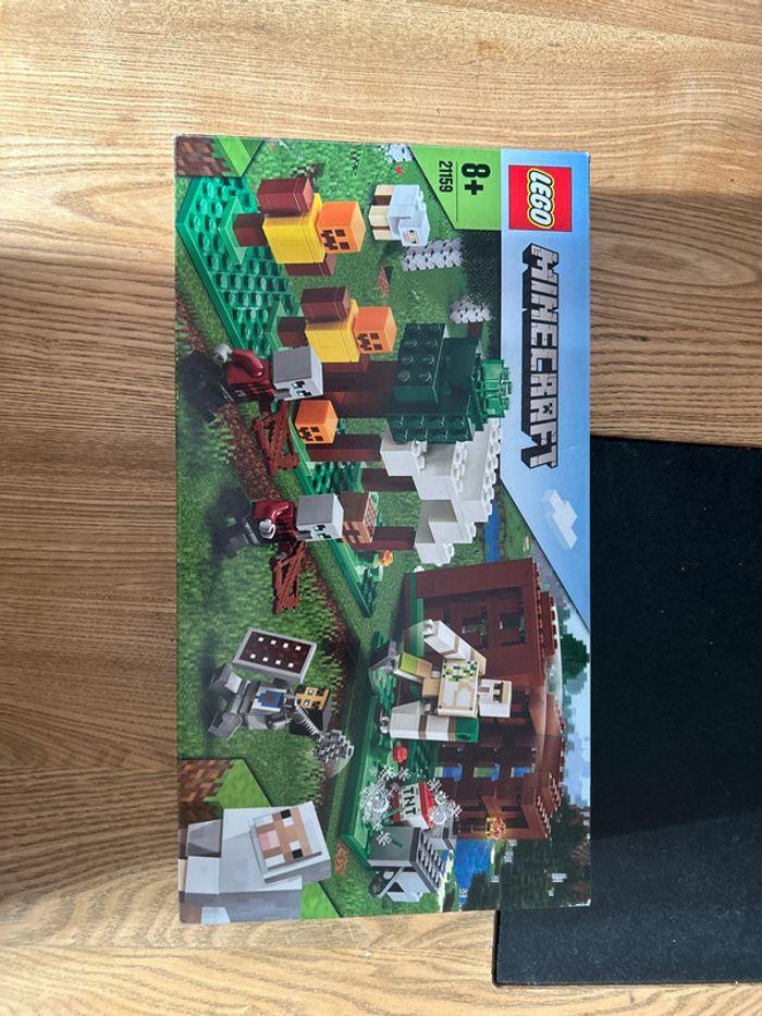 LEGO Minecraft 21159 L’avant poste des pillards - photo numéro 5