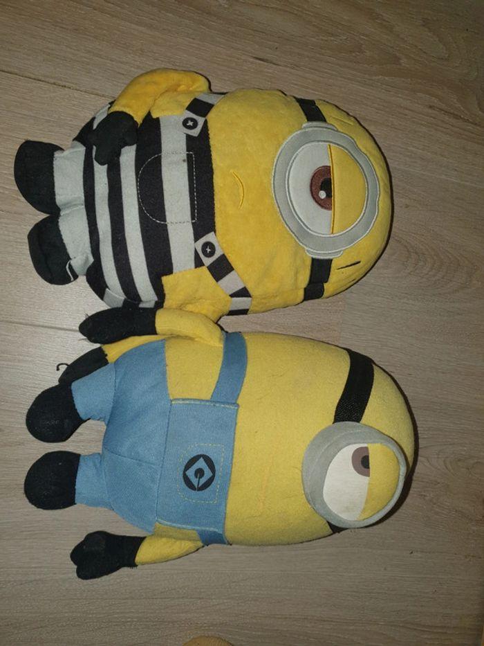 Lot peluche mignions