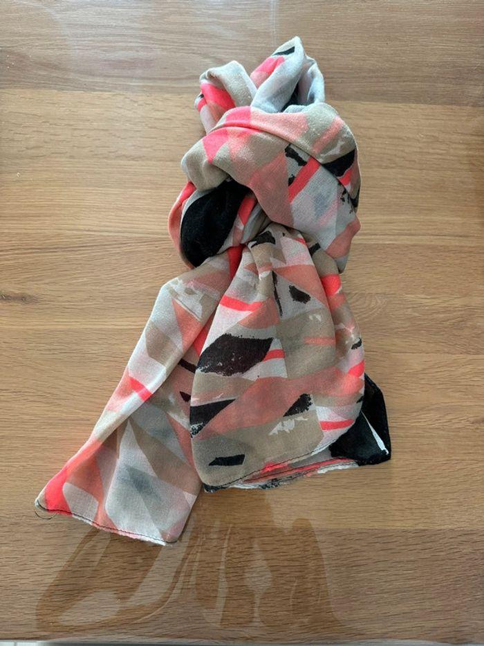 Foulard - photo numéro 1