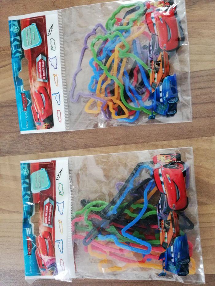 2 lots de bracelets cars - photo numéro 2