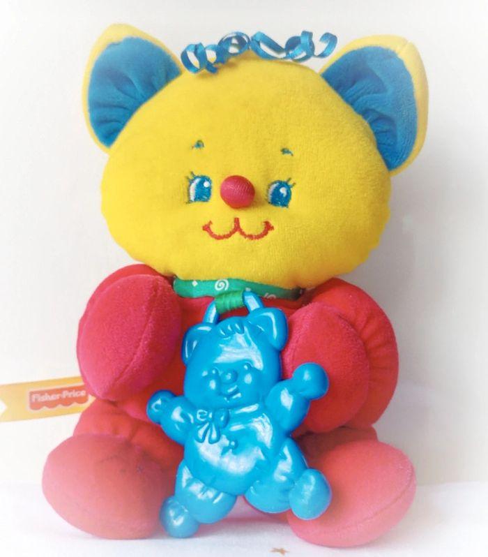 1998 Fisher Price doudou peluche plush ours ourson chat cat multicolore rouge bleu jaune anneau - photo numéro 1